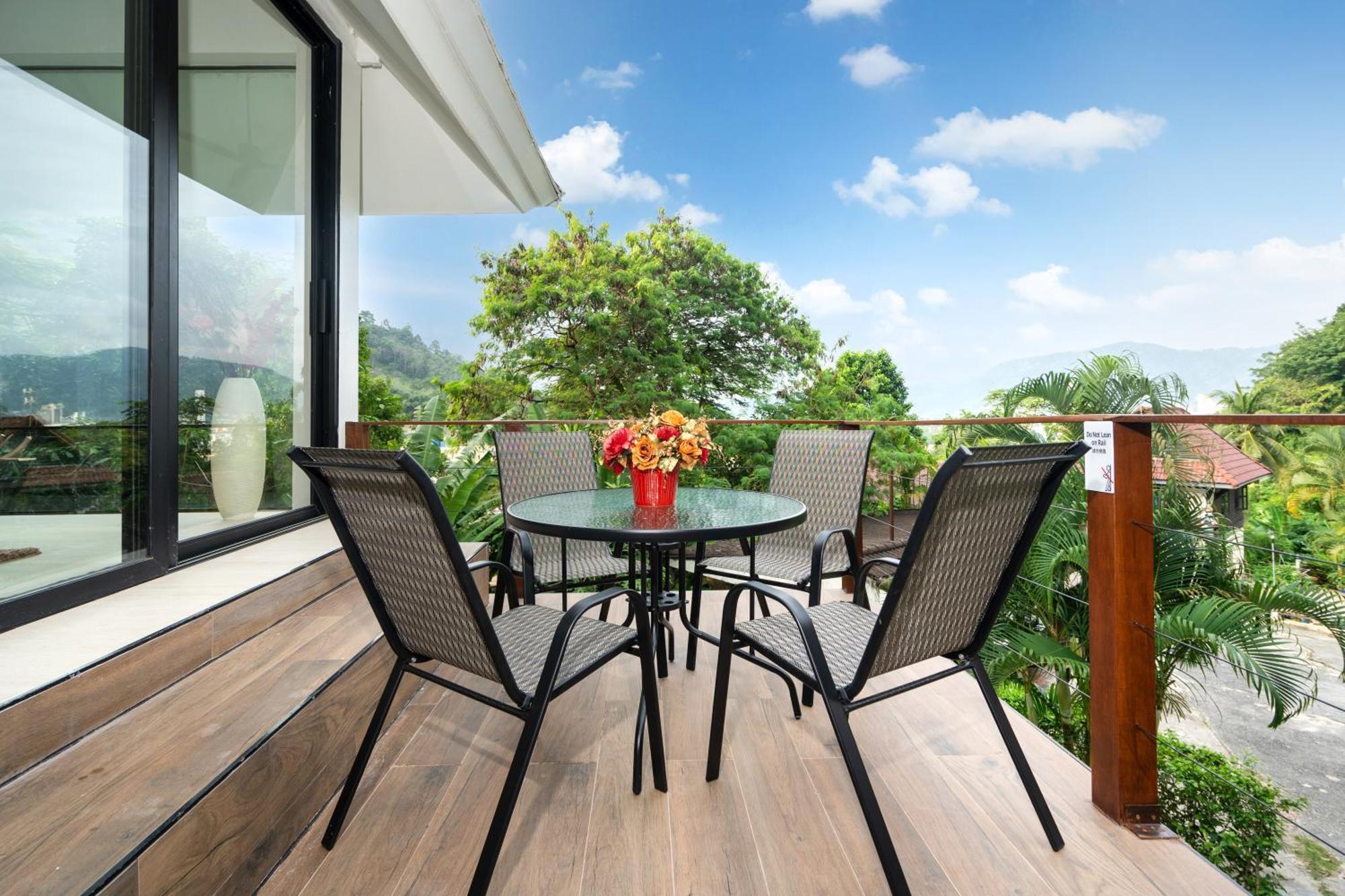 Hill 3 Villa Patong